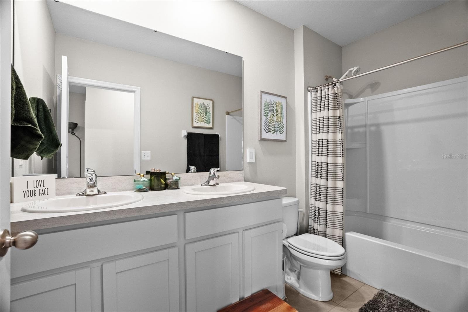 Secondary Full Bath - 2401 MOON SHADOW RD, NEW PORT RICHEY