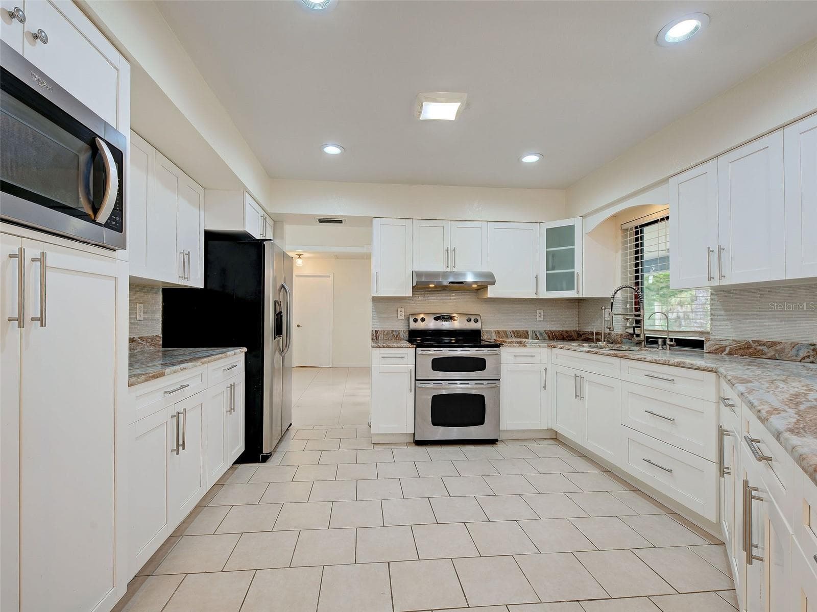 Luxury Granite - 397 DORCHESTER ST, PORT CHARLOTTE