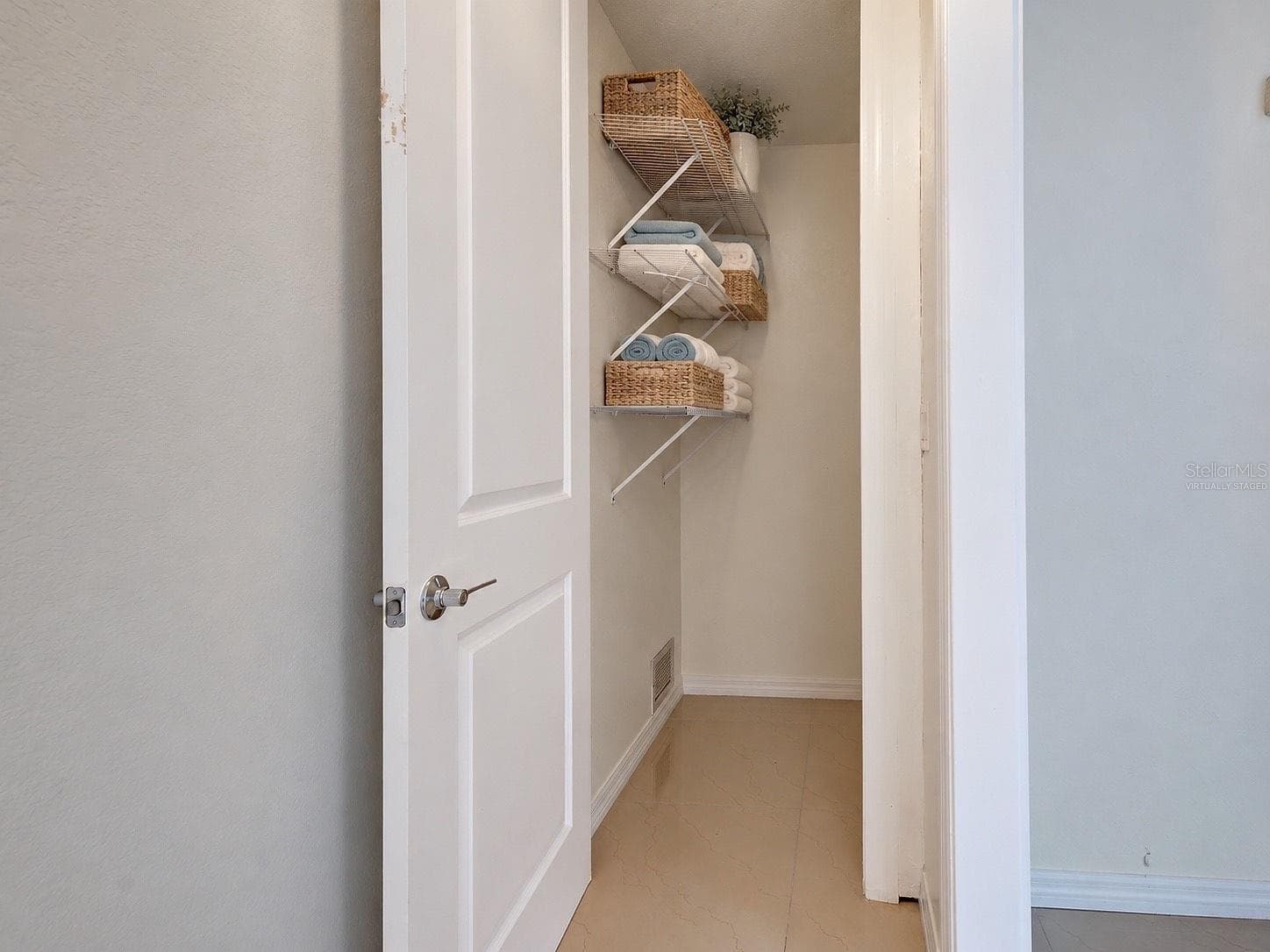 Virtually Staged - 397 DORCHESTER ST, PORT CHARLOTTE