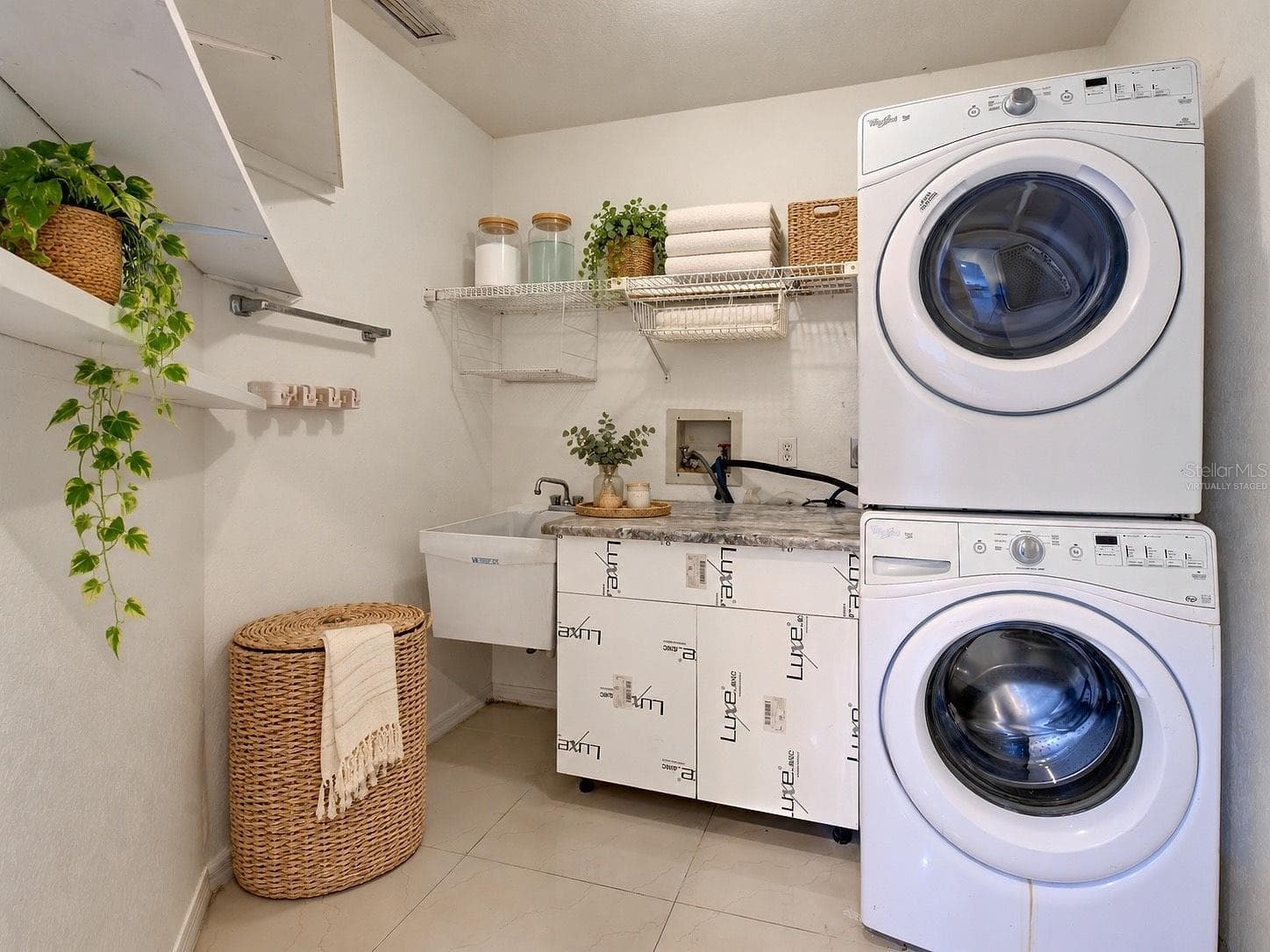 Virtually Staged - 397 DORCHESTER ST, PORT CHARLOTTE