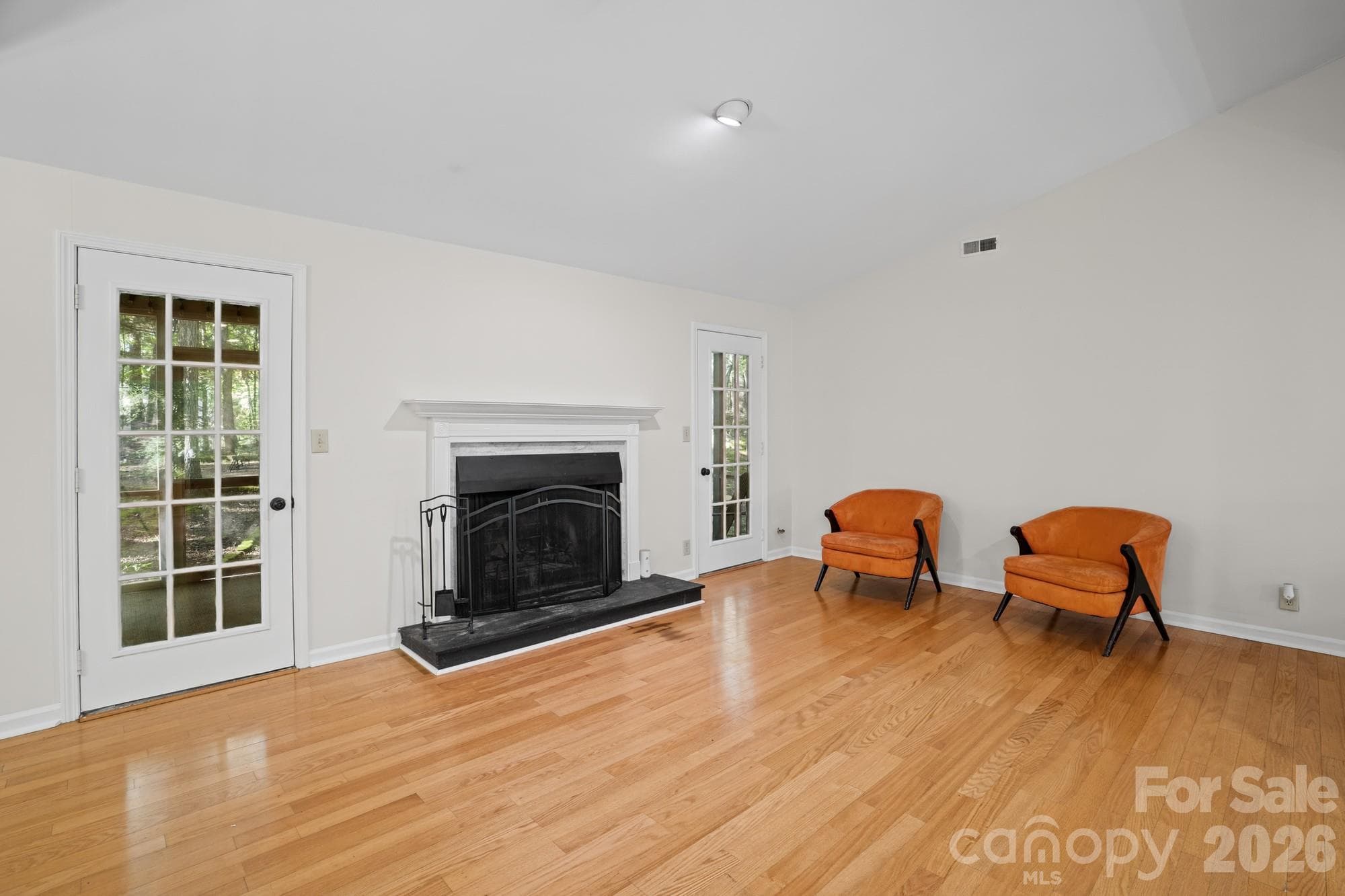 Single Family Residence at 16 Woodvine Lane, Clover, photo 19 of 43