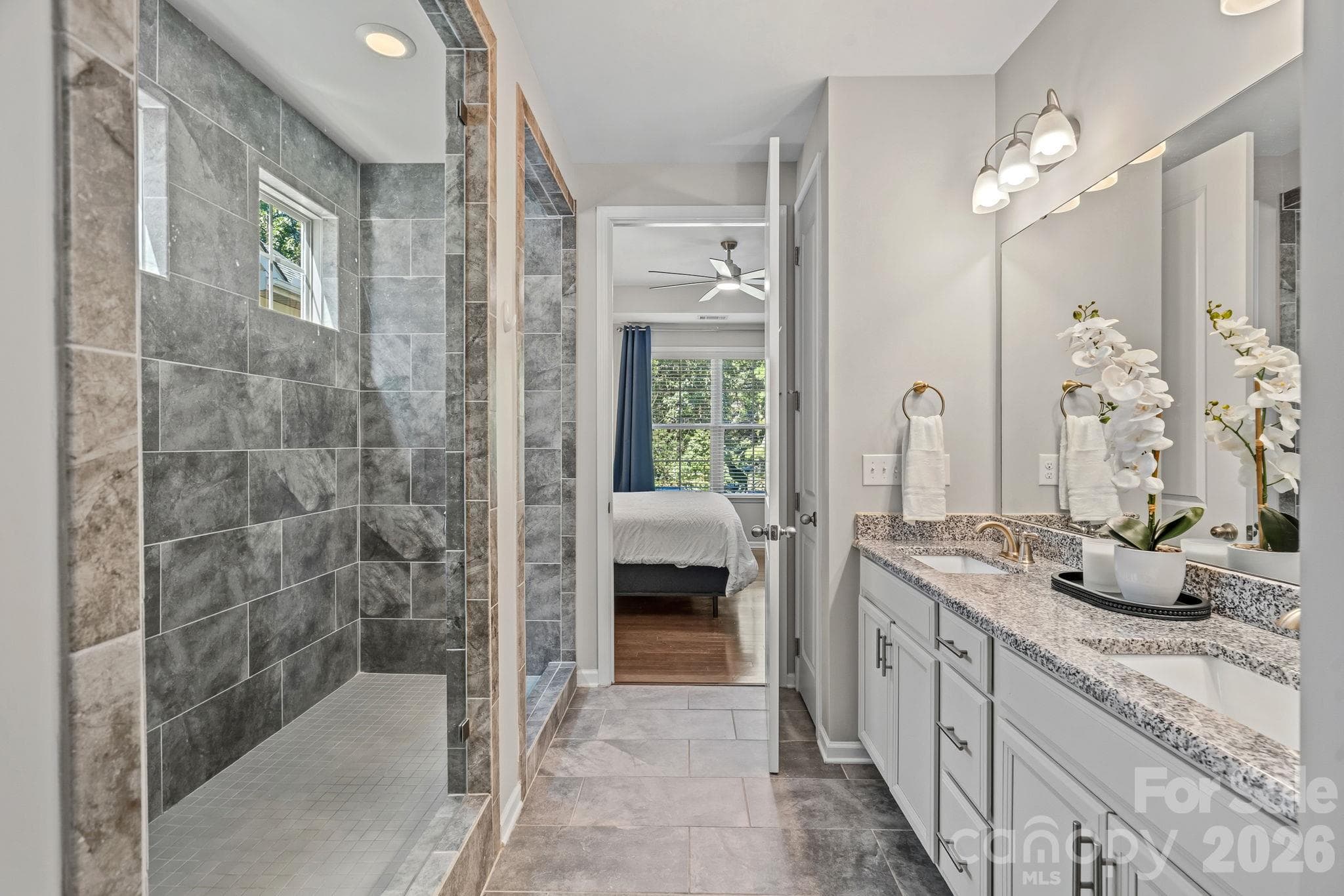 Owner's suite bath - 11237 Black Brant Lane, Charlotte