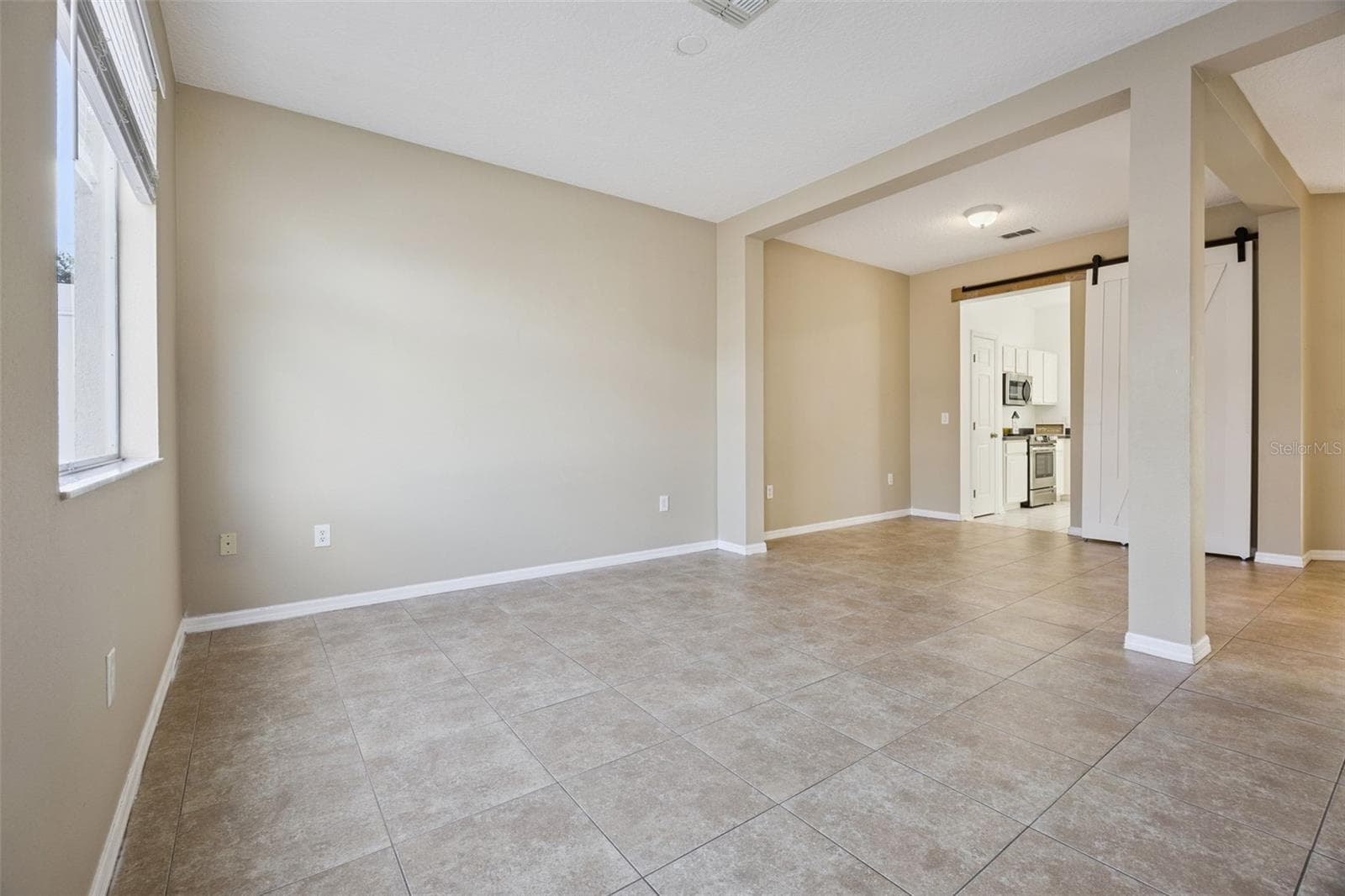 Townhouse at 8634 DANFORTH DR, WINDERMERE, photo 8 of 66