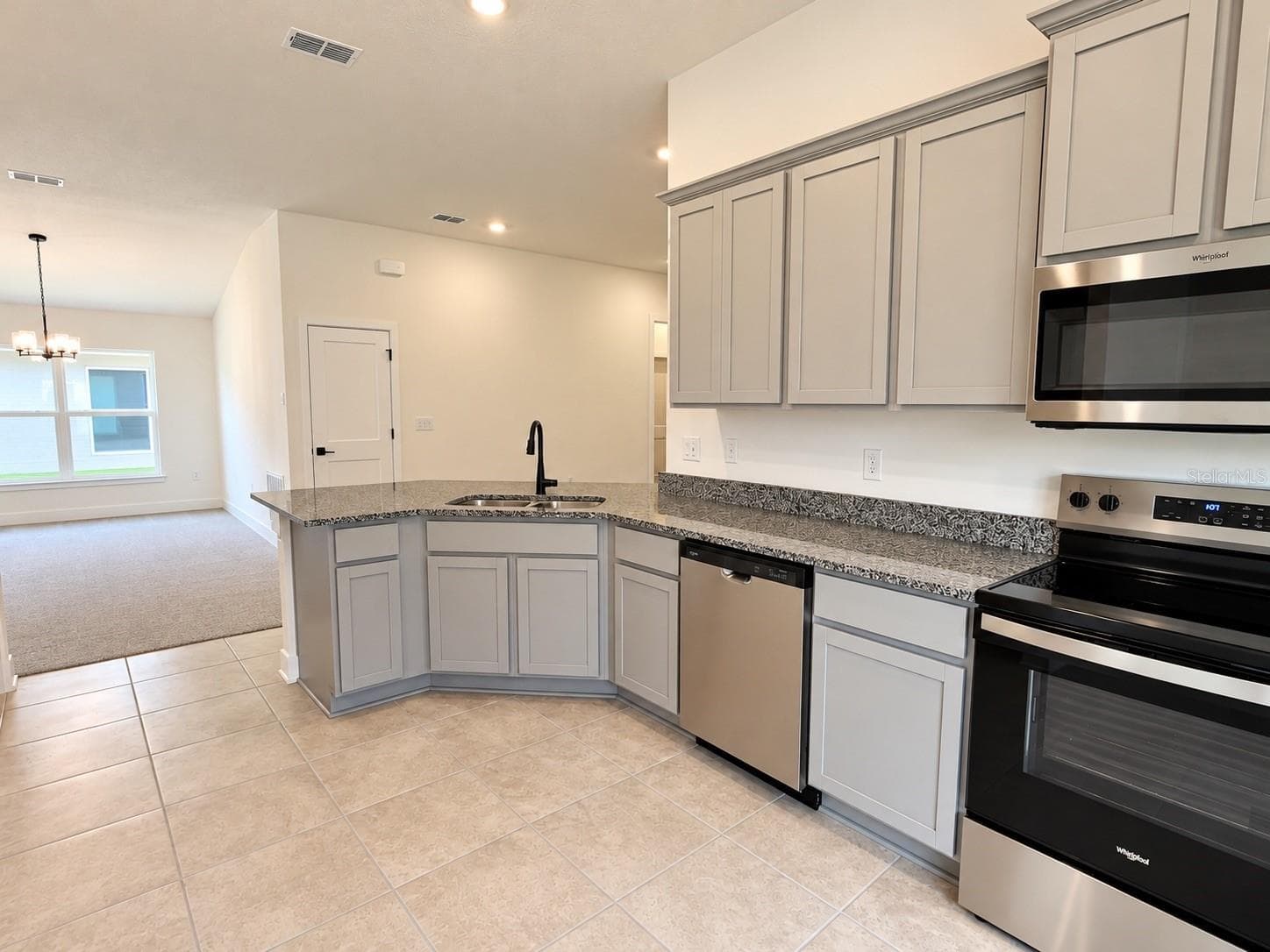 Single Family Residence at 7732 BENT TREE LOOP, ST CLOUD, photo 6 of 19