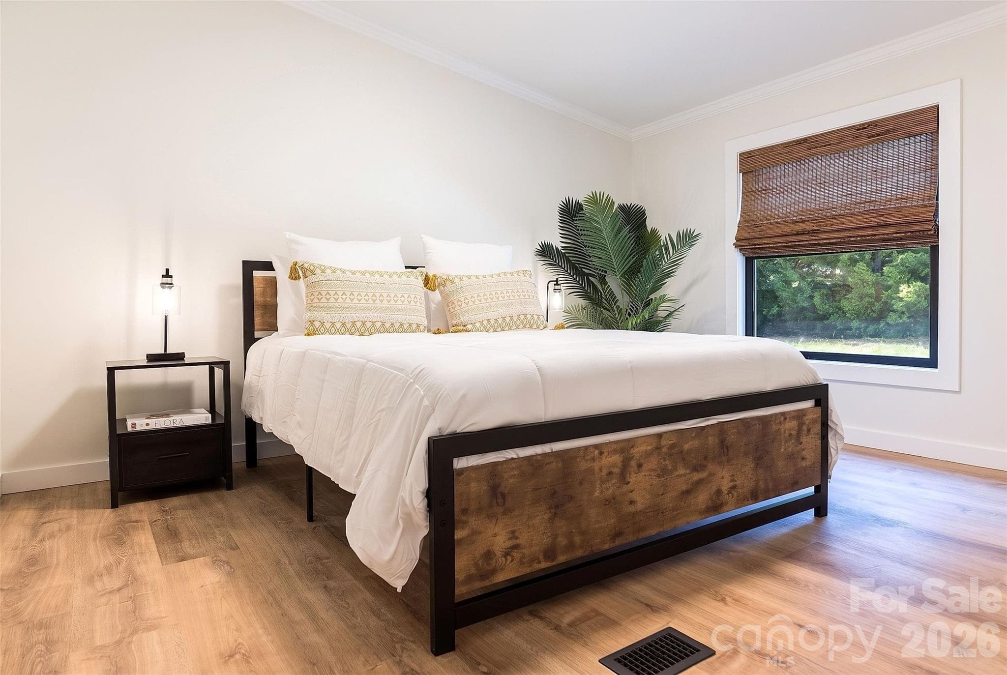Single Family Residence at 2 Shady Oak Lane, Arden, photo 32 of 51