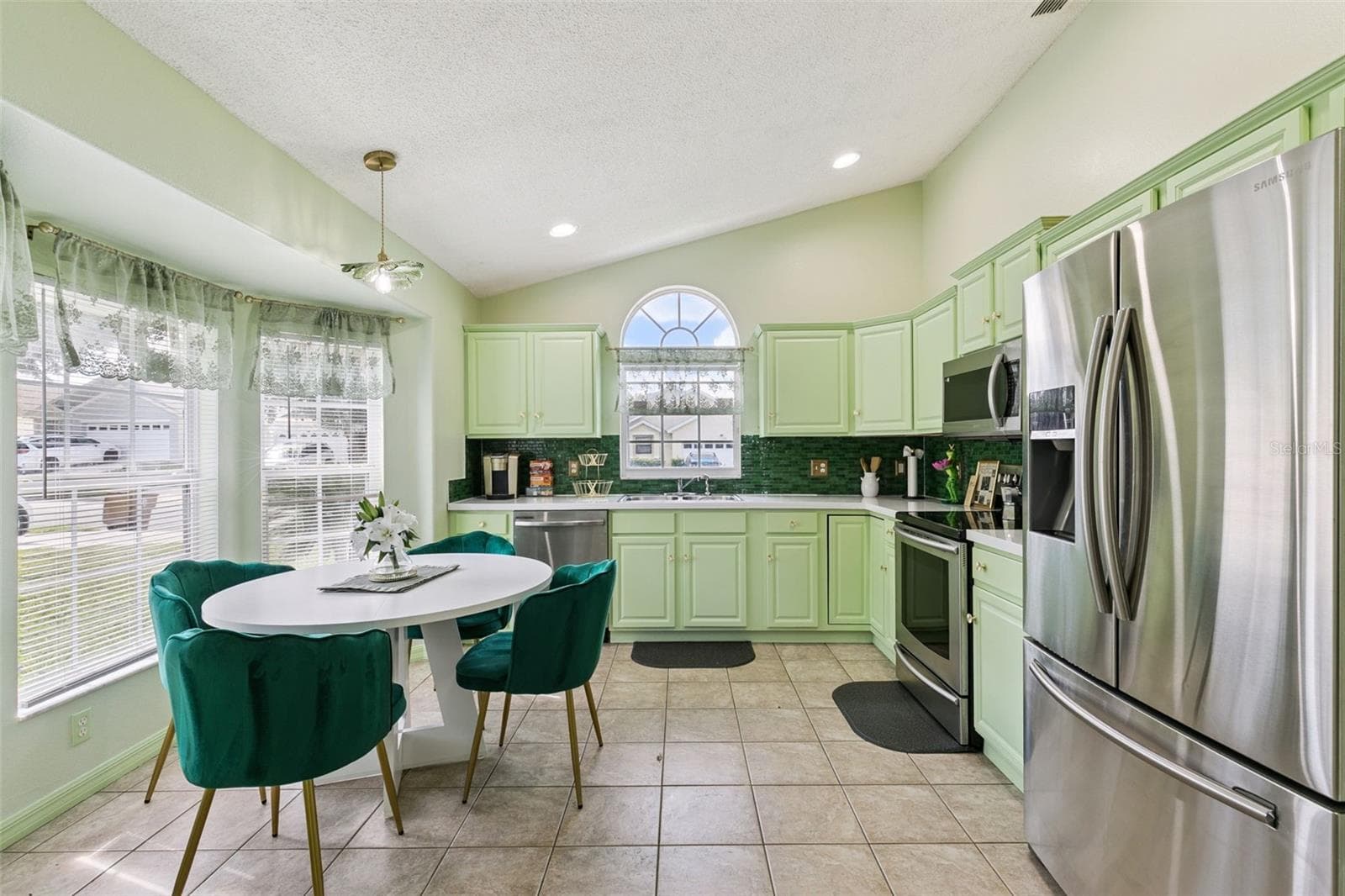 Single Family Residence at 8095 INDIAN CREEK BLVD, KISSIMMEE, photo 10 of 43
