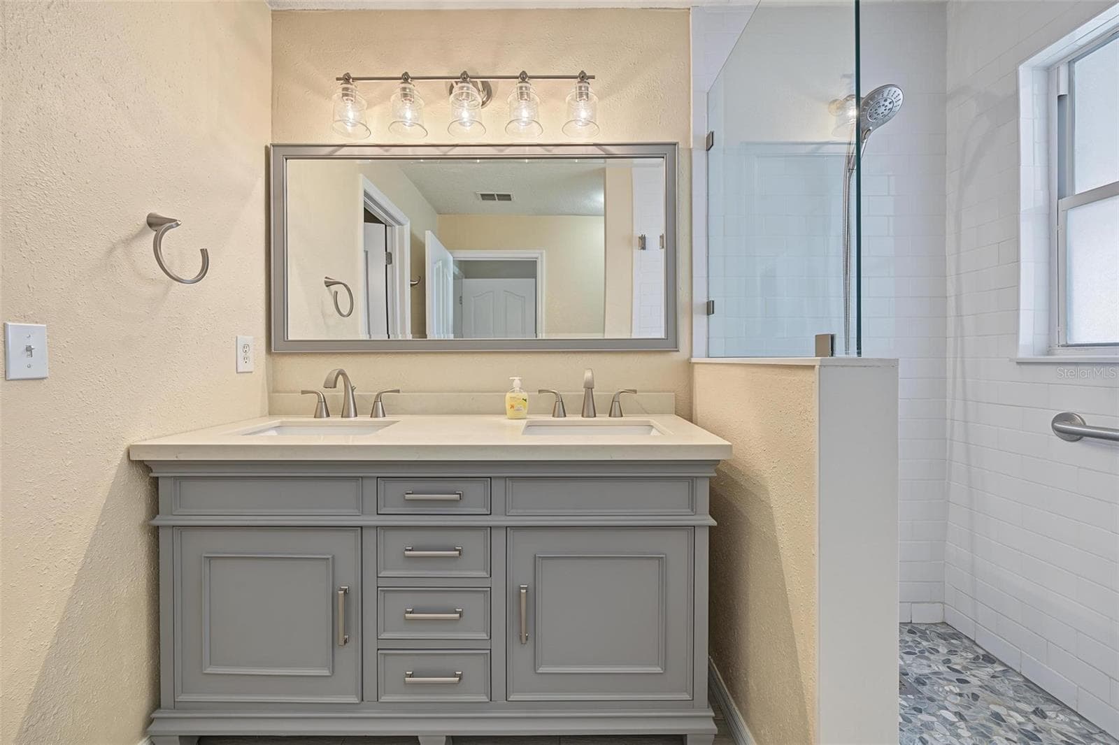 Primary Bathroom - 5809 BLACK WALNUT CT, TAMPA