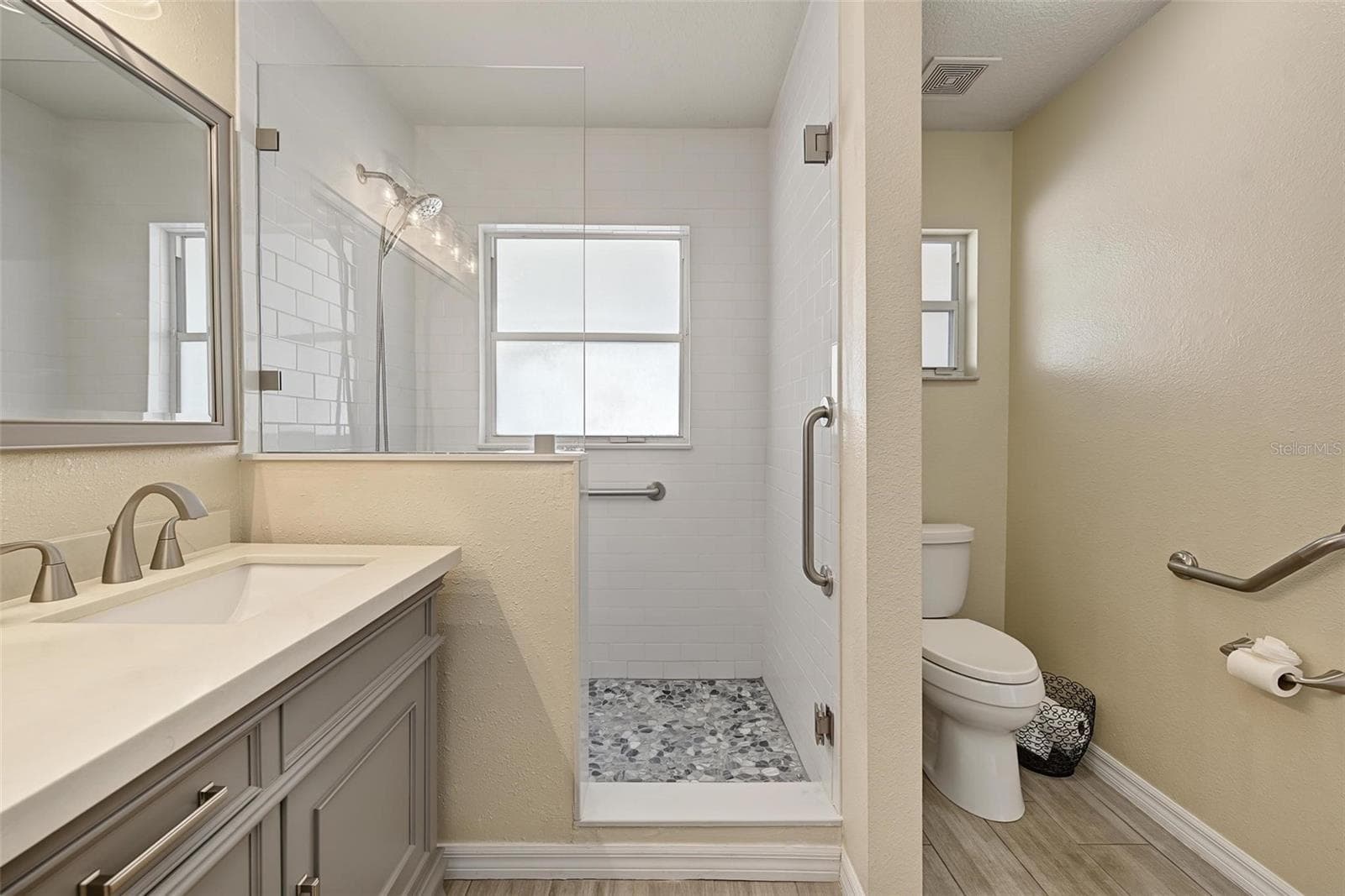 Single Family Residence at 5809 BLACK WALNUT CT, TAMPA, photo 18 of 31