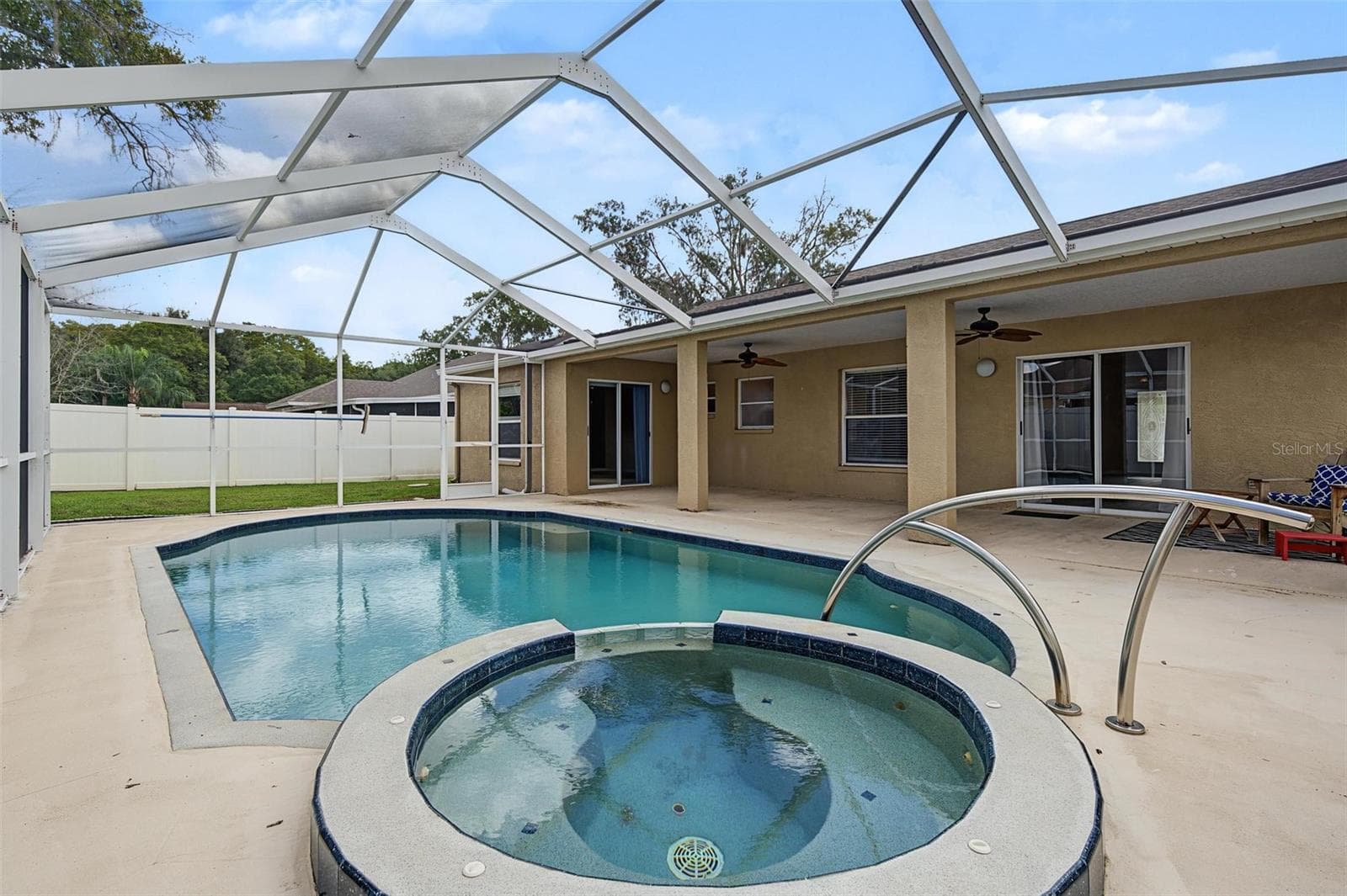 Single Family Residence at 5809 BLACK WALNUT CT, TAMPA, photo 27 of 31