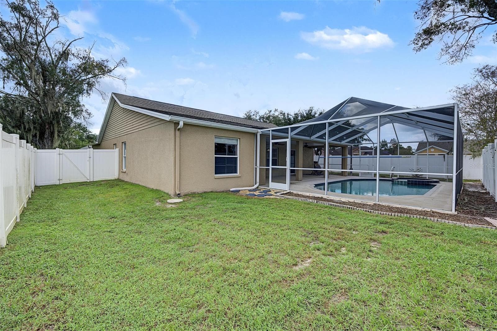 Single Family Residence at 5809 BLACK WALNUT CT, TAMPA, photo 29 of 31