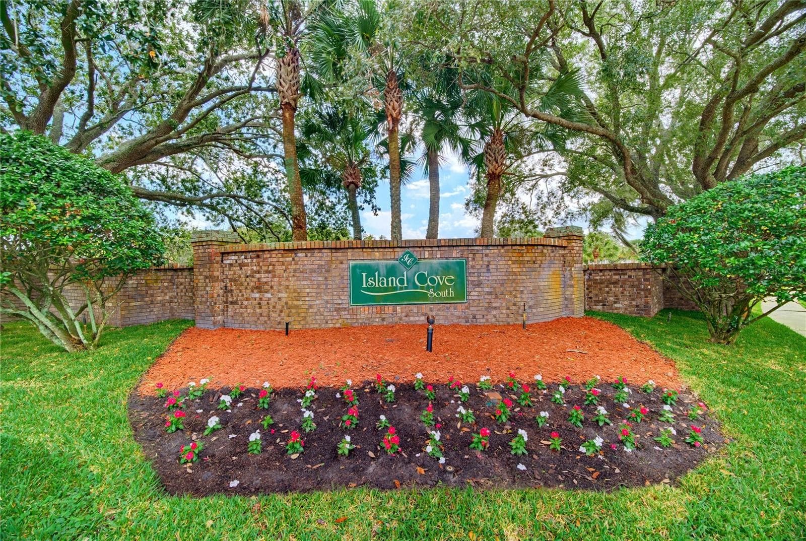 Townhouse at 14584 LAGUNA BEACH CIR, ORLANDO, photo 33 of 99
