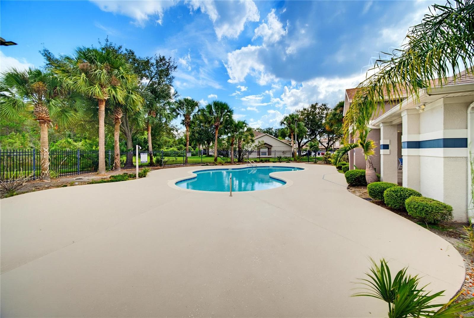 Townhouse at 14584 LAGUNA BEACH CIR, ORLANDO, photo 34 of 99
