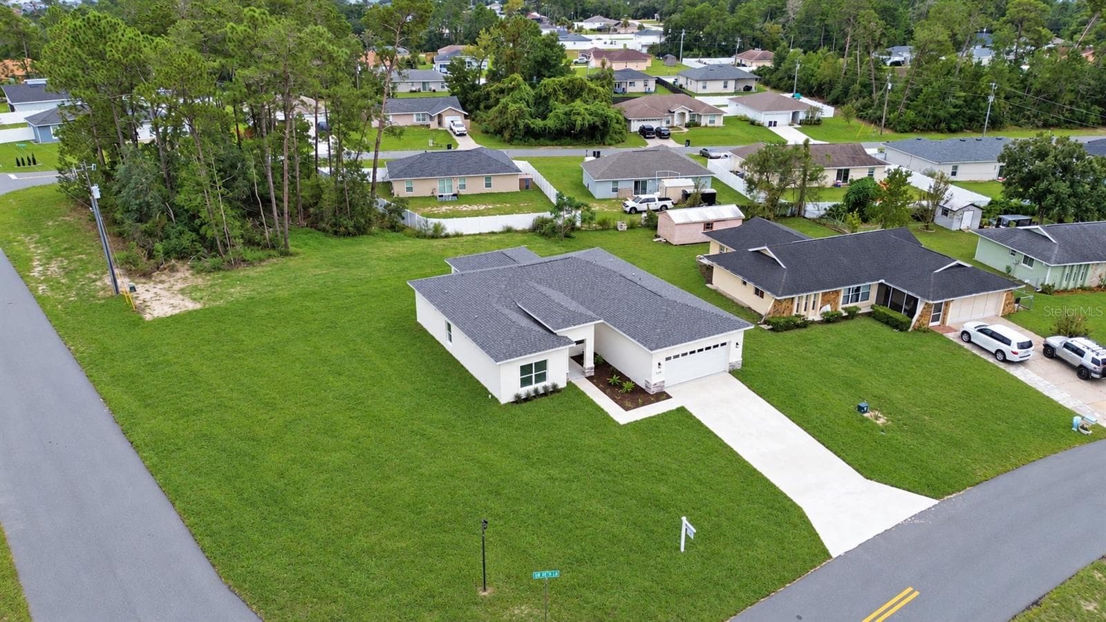 Single Family Residence at 16769 SW 47TH CT RD, OCALA, photo 8 of 34