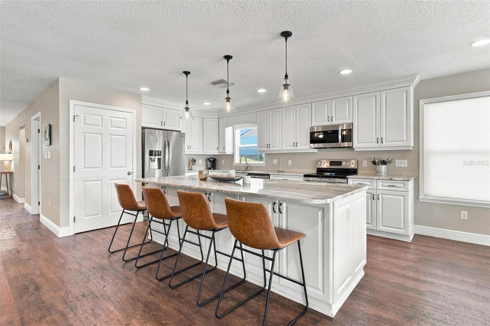Single Family Residence at 14432 SE 143RD TER, WEIRSDALE, photo 16 of 47