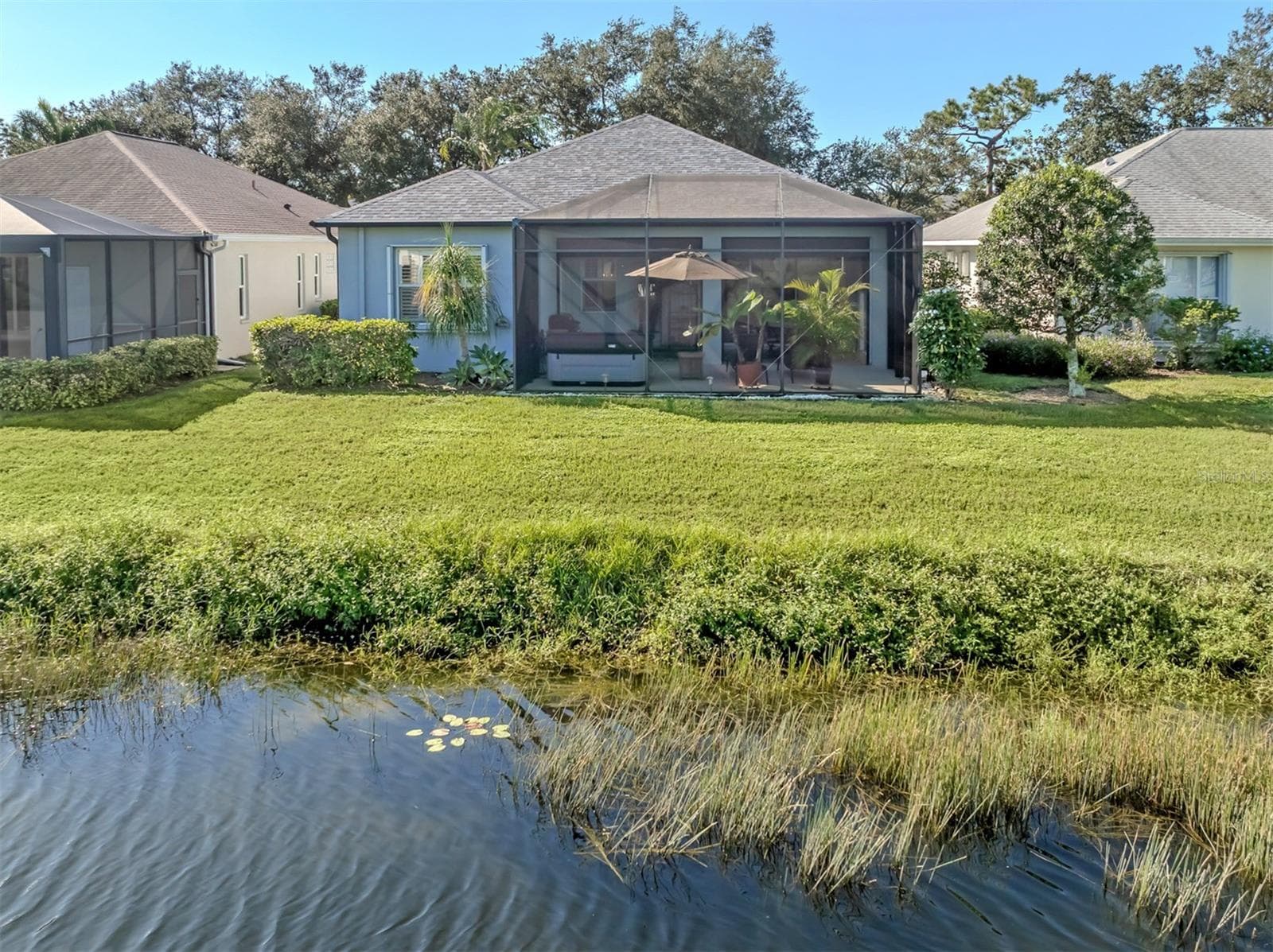 Single Family Residence at 443 BERMUDA ISLES CIR, VENICE, photo 35 of 78