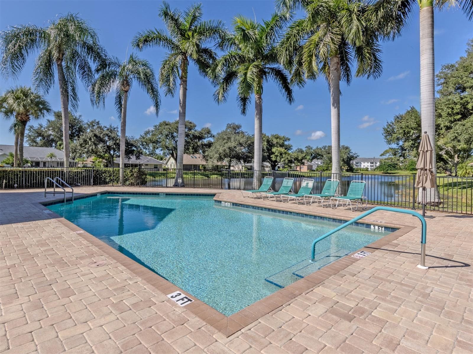 Single Family Residence at 443 BERMUDA ISLES CIR, VENICE, photo 42 of 78