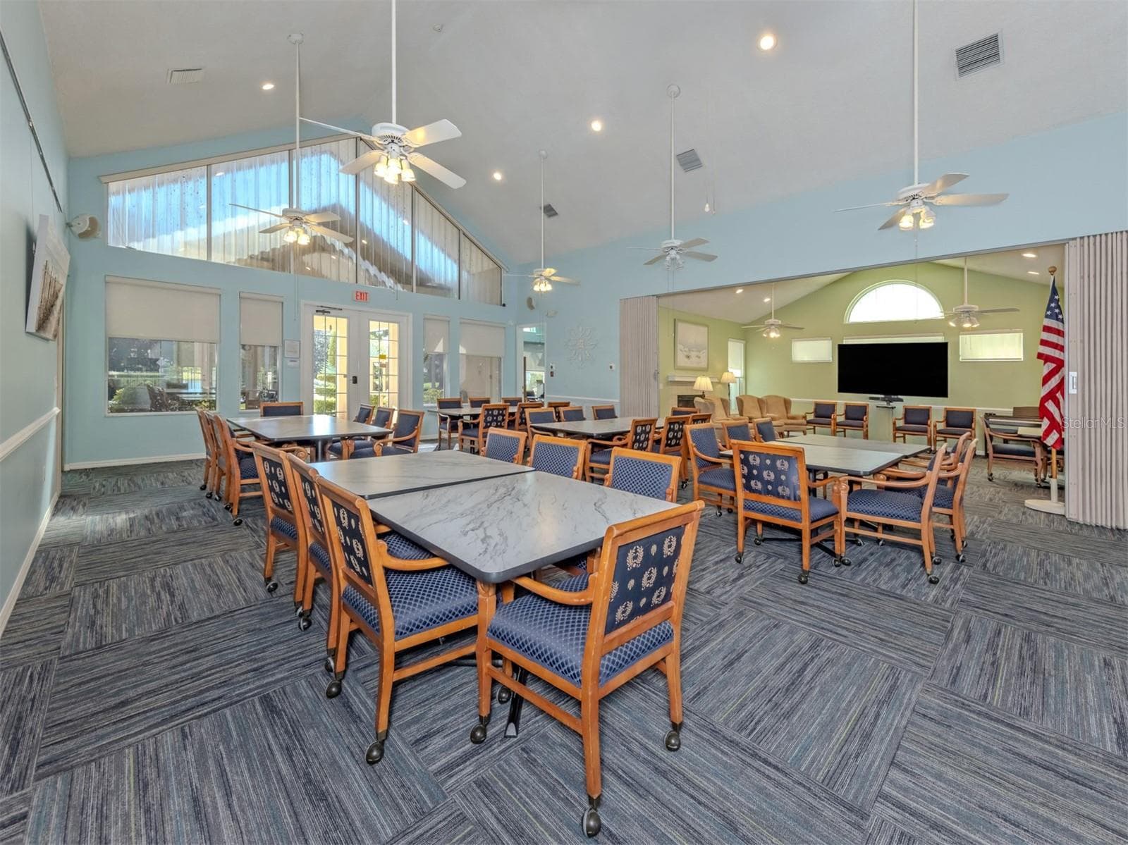 Single Family Residence at 443 BERMUDA ISLES CIR, VENICE, photo 46 of 78