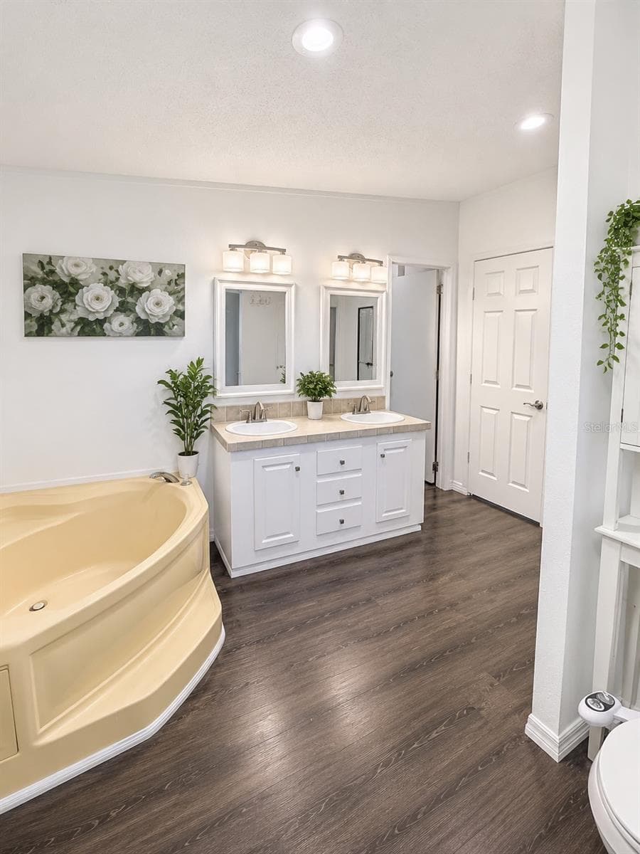 Manufactured Home at 1424 SE PLUM DR, ARCADIA, photo 16 of 22