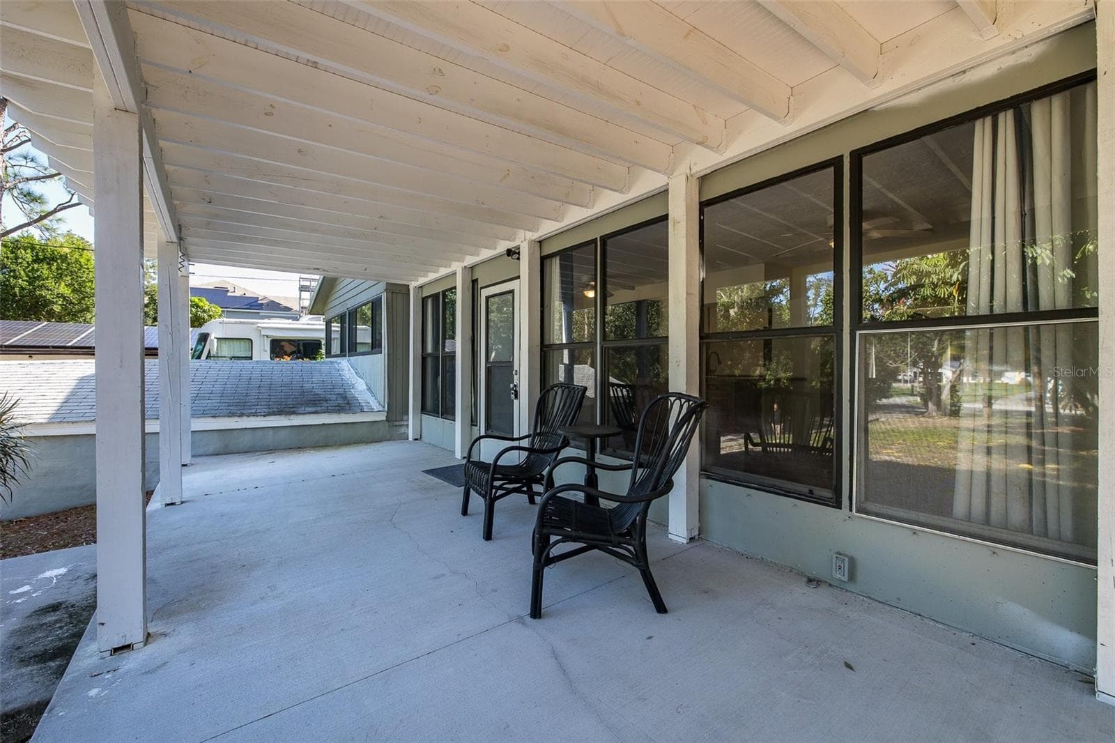 Single Family Residence at 3138 BLUFF BLVD, HOLIDAY, photo 13 of 83