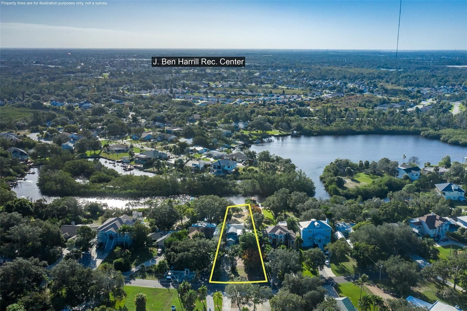Single Family Residence at 3138 BLUFF BLVD, HOLIDAY, photo 51 of 83