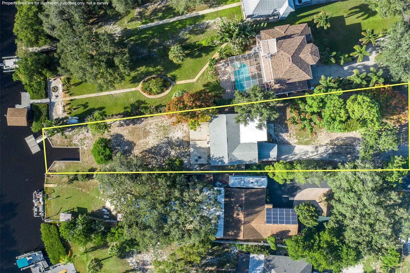 Single Family Residence at 3138 BLUFF BLVD, HOLIDAY, photo 64 of 83