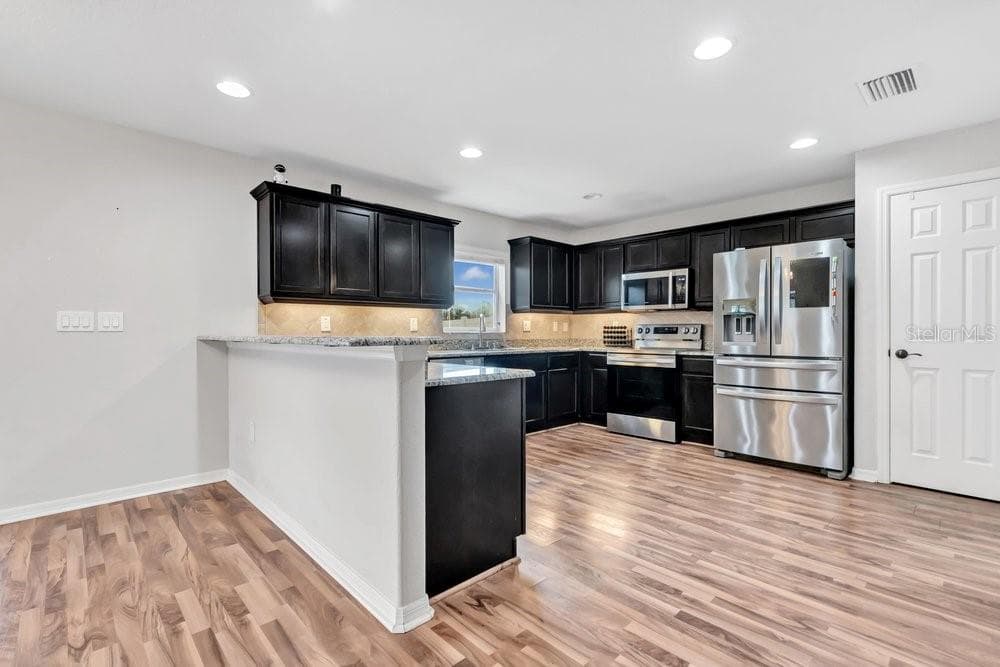 Single Family Residence at 3057 GRAND PRESERVE BLVD, MULBERRY, photo 19 of 61
