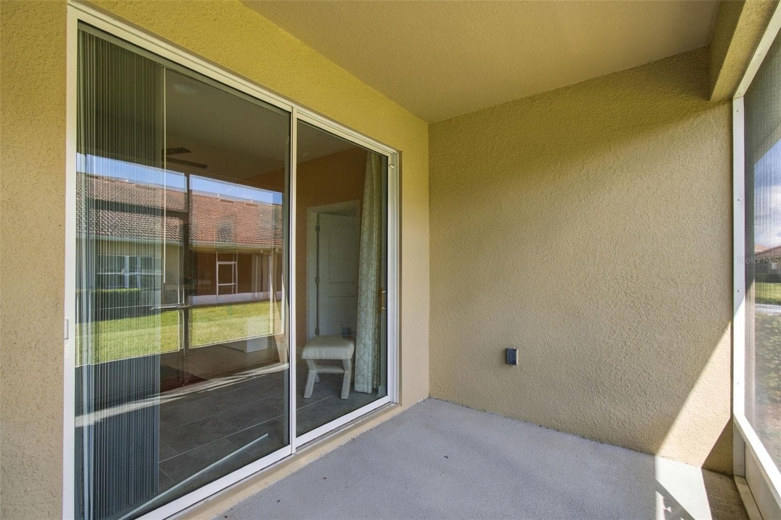 Townhouse at 1071 QUAKER RIDGE LN, DAVENPORT, photo 26 of 89
