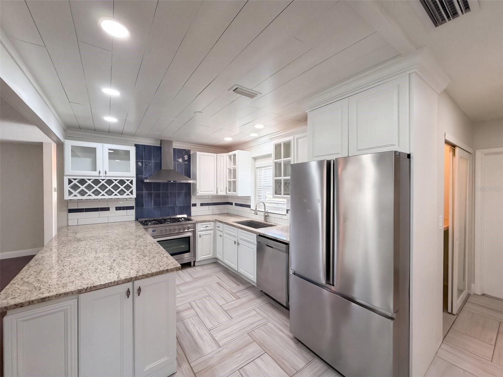 Single Family Residence at 2645 ROY HANNA DR S, ST PETERSBURG, photo 23 of 34