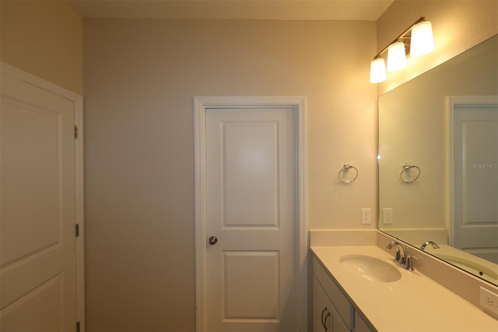 Single Family Residence at 1306 TWELVE OAKS RD, ST CLOUD, photo 22 of 32