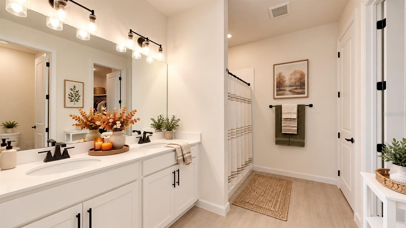 Primary Ensuite Bathroom w/Shower Stall - 2303 JAGGER LN, WINTER HAVEN