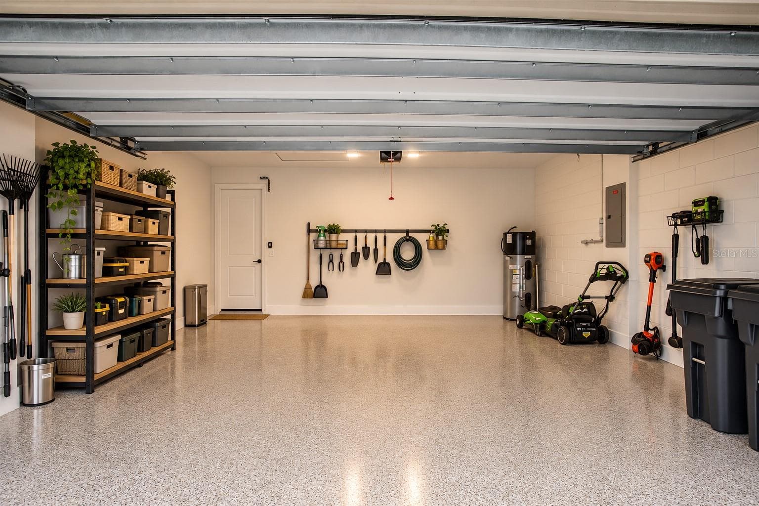 Garage - 2303 JAGGER LN, WINTER HAVEN