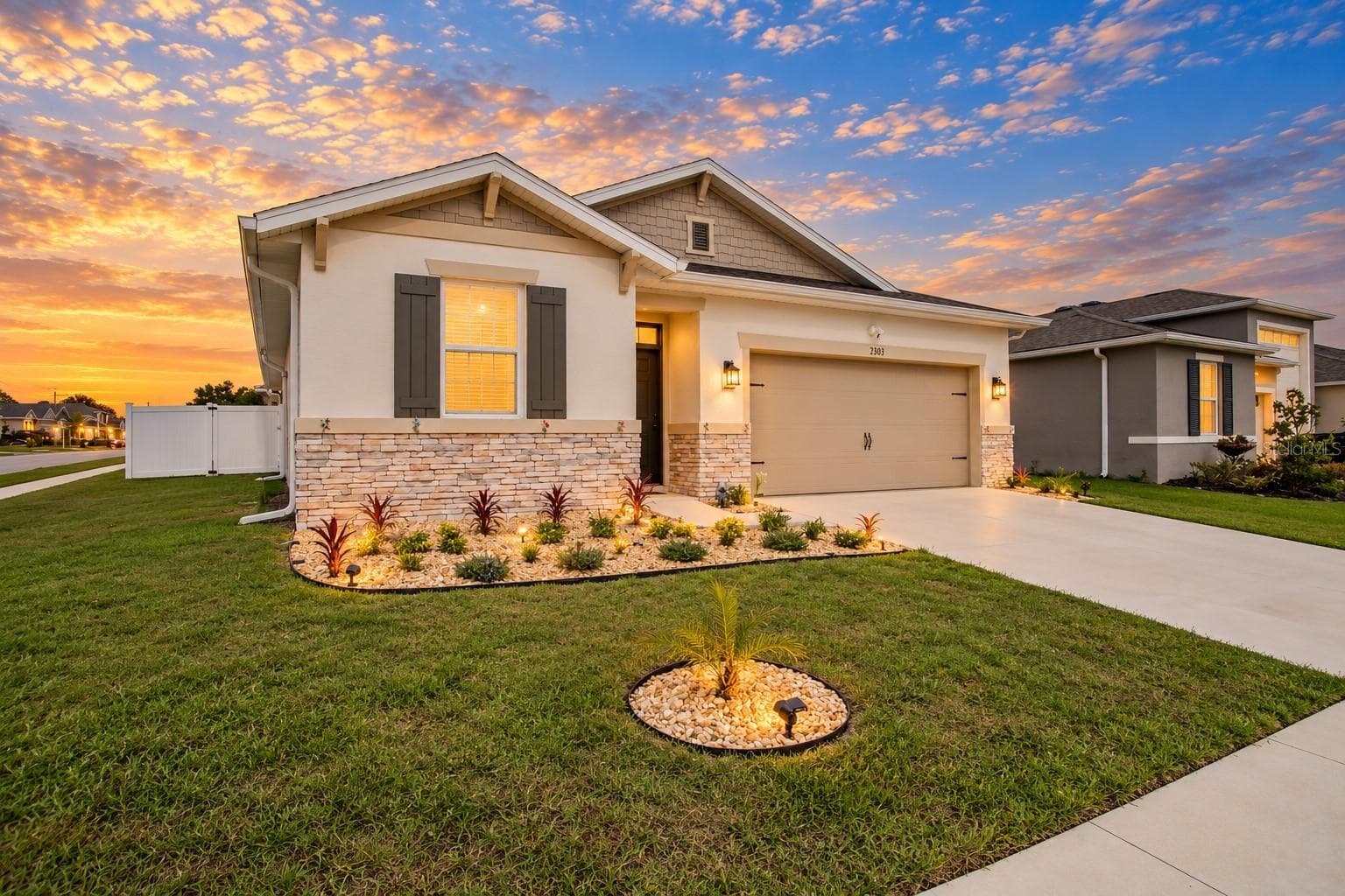 Exterior Side - 2303 JAGGER LN, WINTER HAVEN