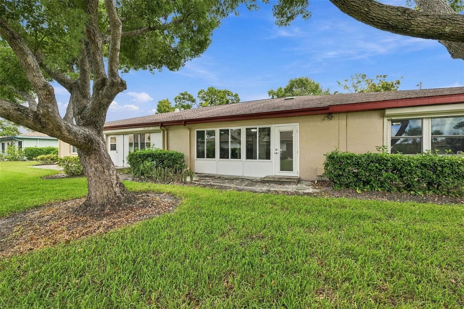 Back of the home - 2519 LONIGAN PL #287, SUN CITY CENTER