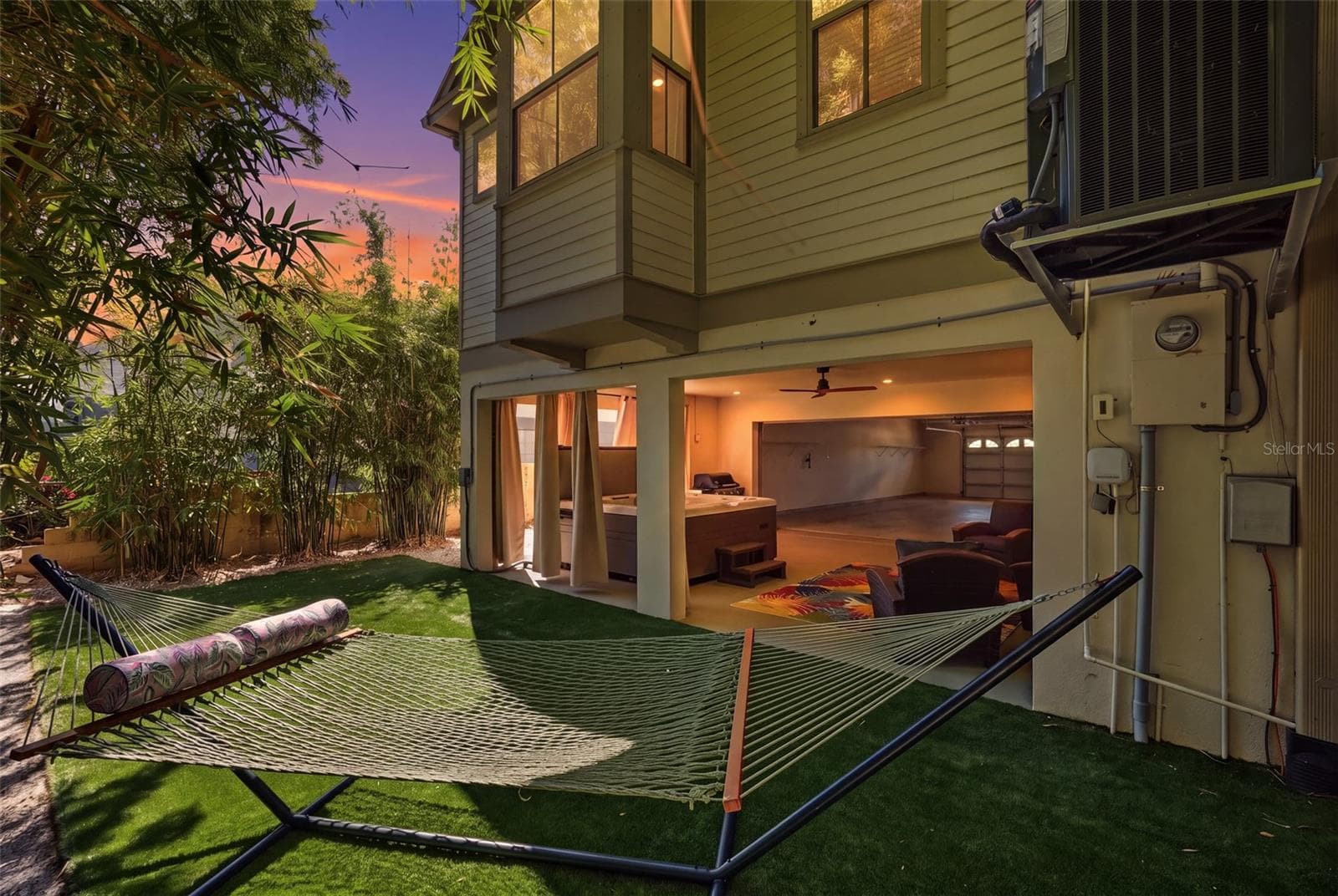 Back view of Town home - 1208 5TH ST S, ST PETERSBURG