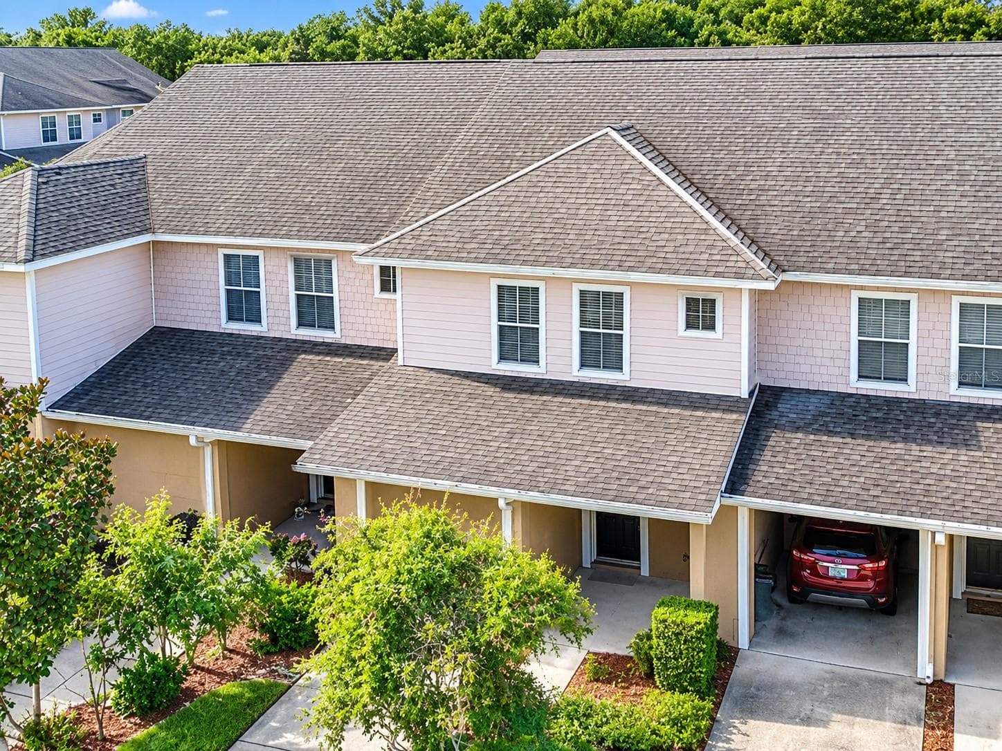 Townhouse at 8009 TIPPERARY LN, TAMPA, photo 2 of 22