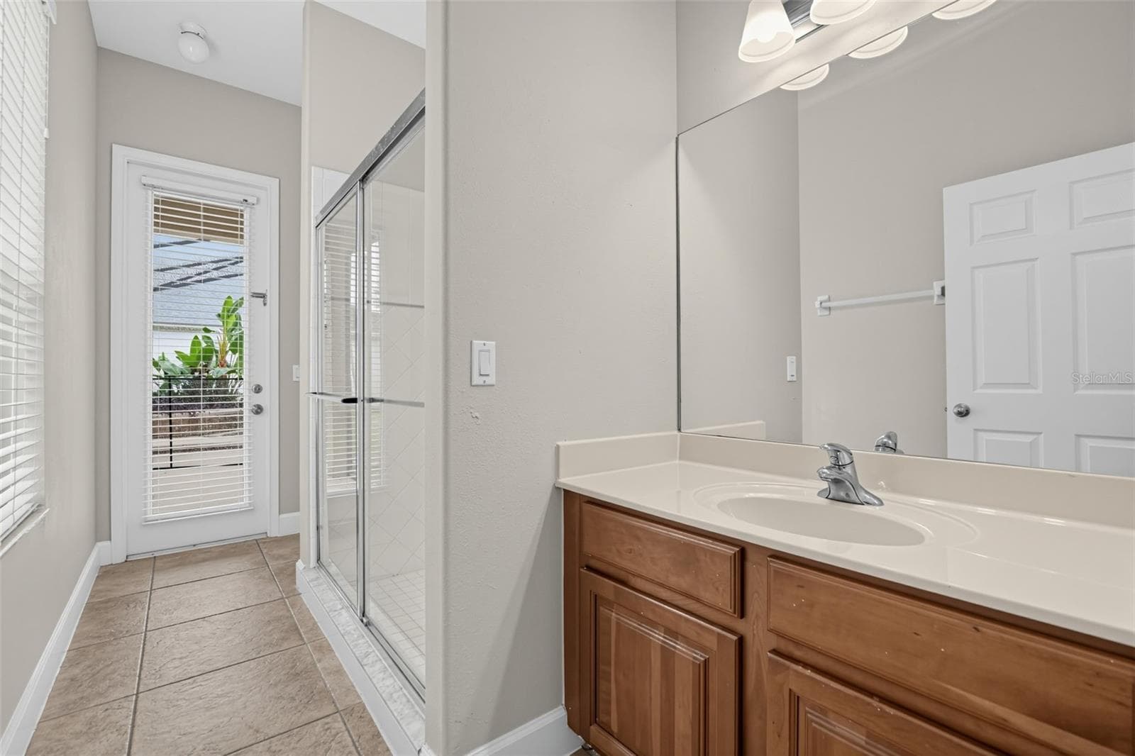 Single Family Residence at 726 REGINA CIR, OAKLAND, photo 32 of 36