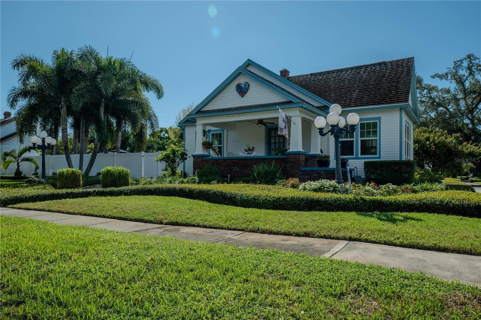 Single Family Residence at 2890 8TH AVE N, ST PETERSBURG, photo 5 of 101