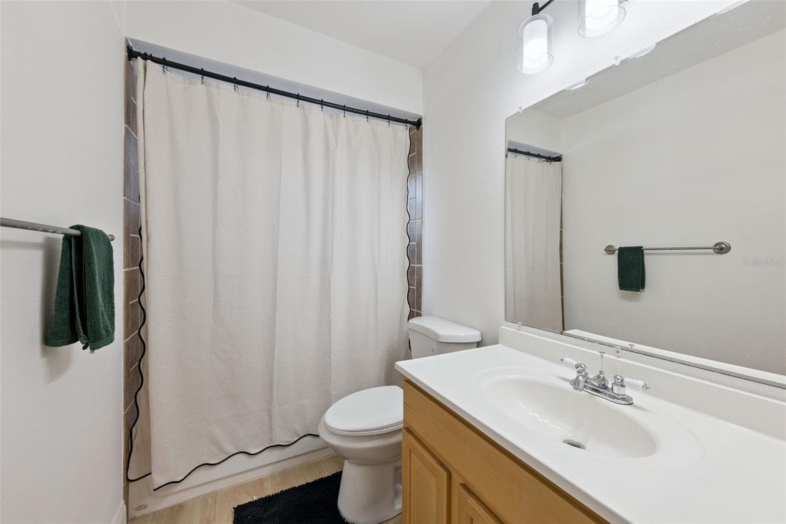 Guest Bath - 1270 QUEEN ELAINE DR, CASSELBERRY
