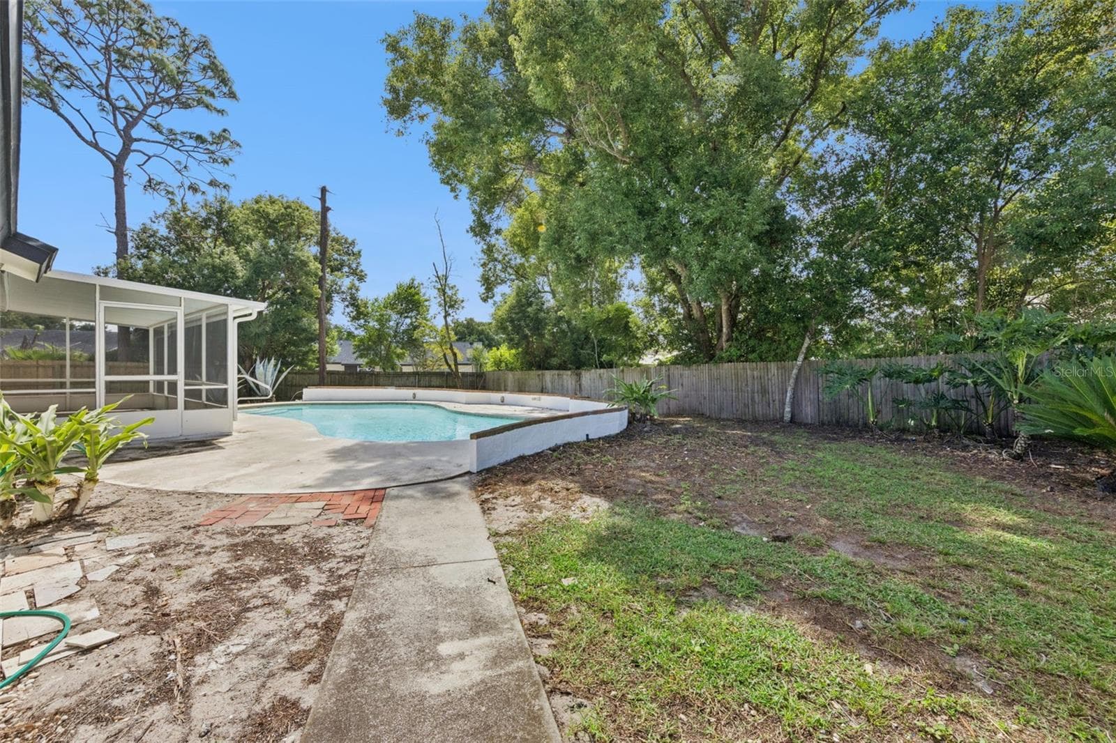 Single Family Residence at 1270 QUEEN ELAINE DR, CASSELBERRY, photo 20 of 21