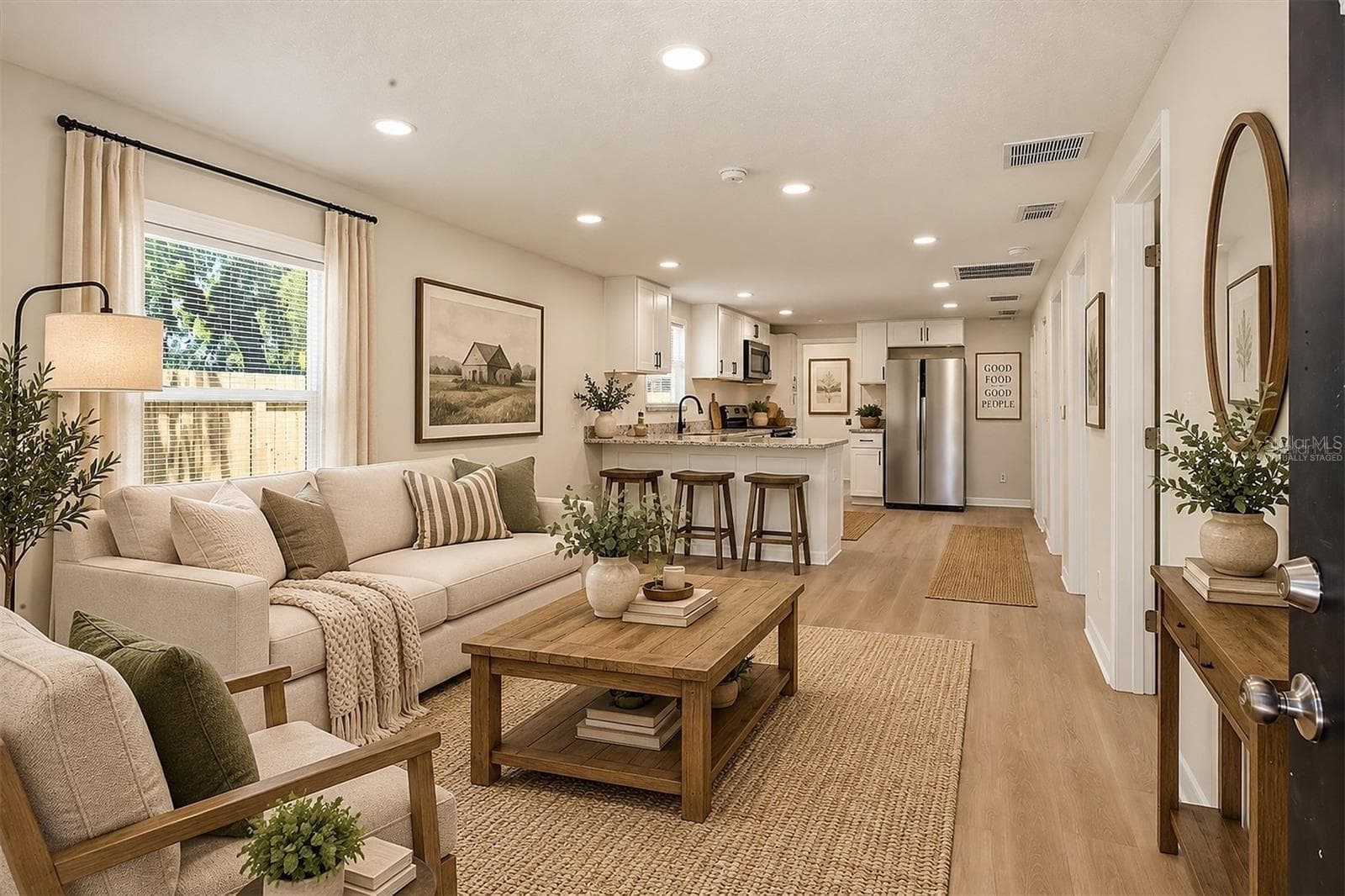 Virtually Staged - 816 WOODLAND AVE, LEESBURG