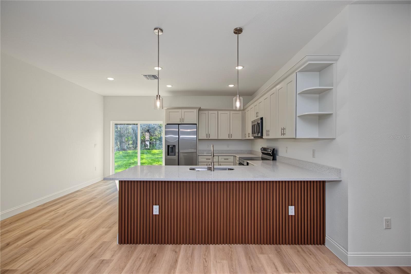 Single Family Residence at 2162 W SWANSON DR, CITRUS SPRINGS, photo 2 of 32