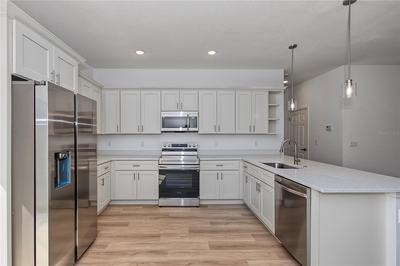 Single Family Residence at 2162 W SWANSON DR, CITRUS SPRINGS, photo 3 of 32