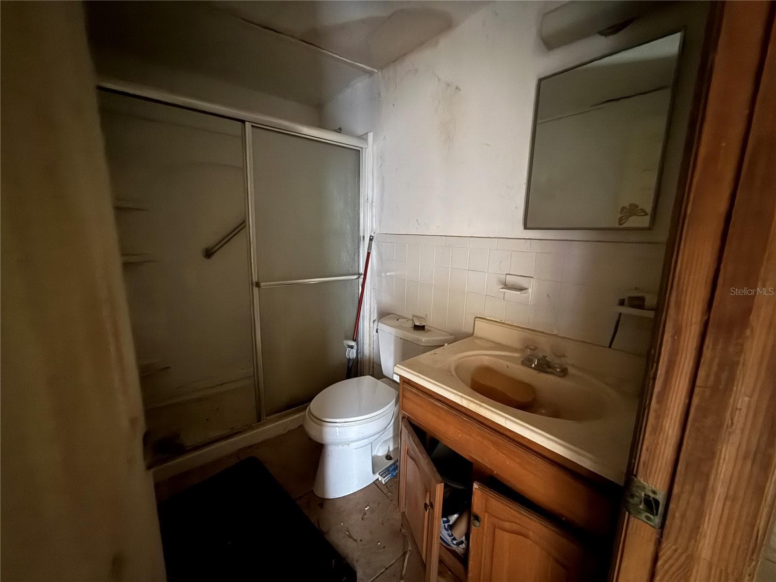 Full bathroom - 817 SE PINE AVE, FORT MEADE