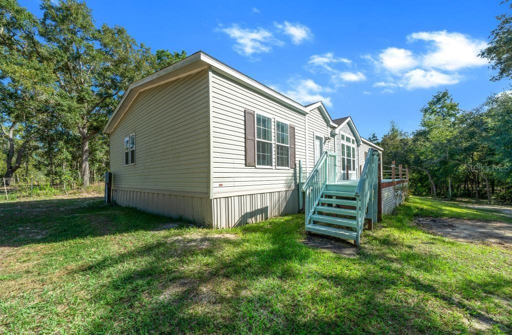 Manufactured Home at 4204 W DONALI CT, HOMOSASSA, photo 5 of 51