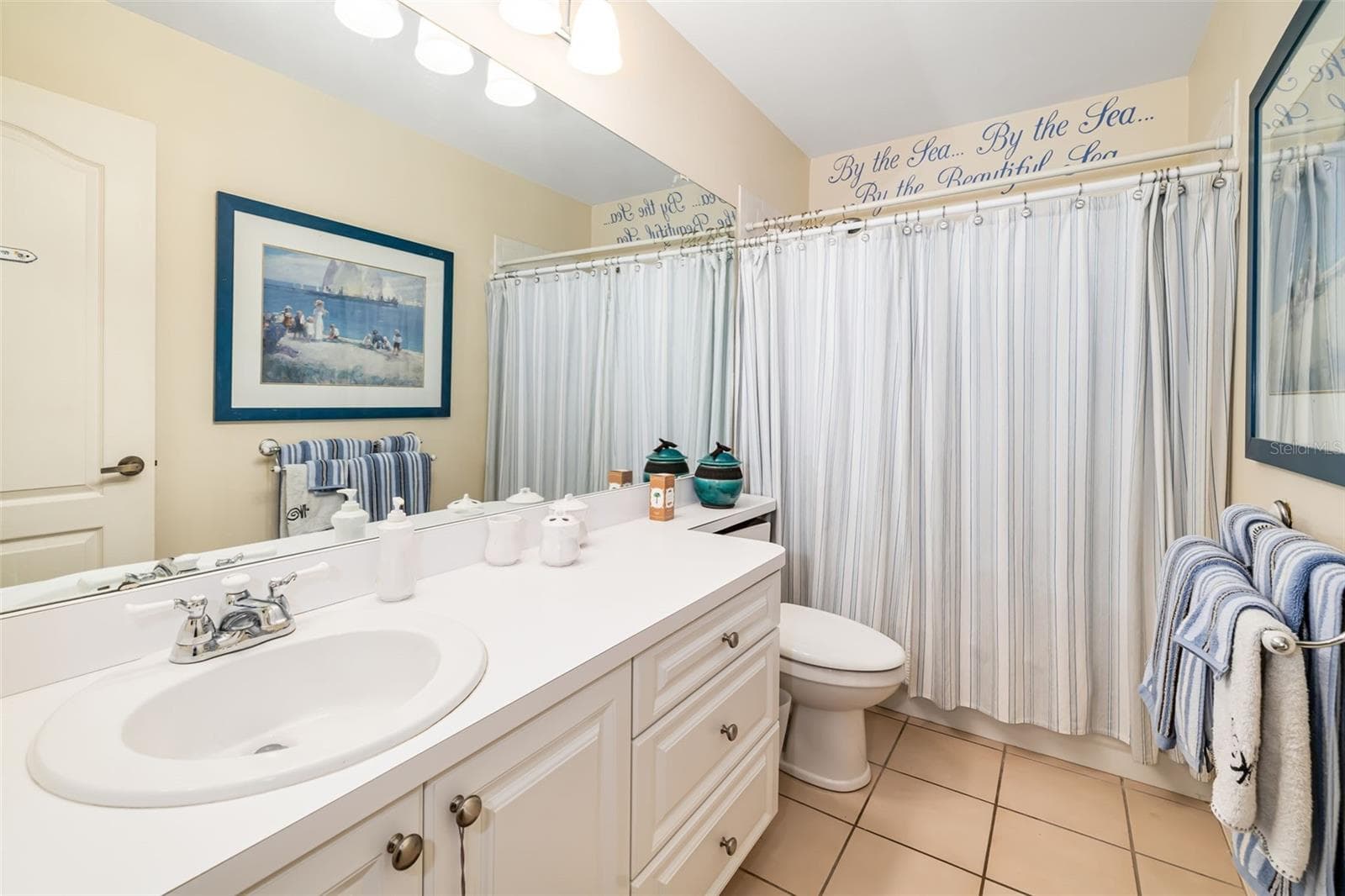 Single Family Residence at 9678 KNIGHTSBRIDGE CIR, SARASOTA, photo 14 of 57
