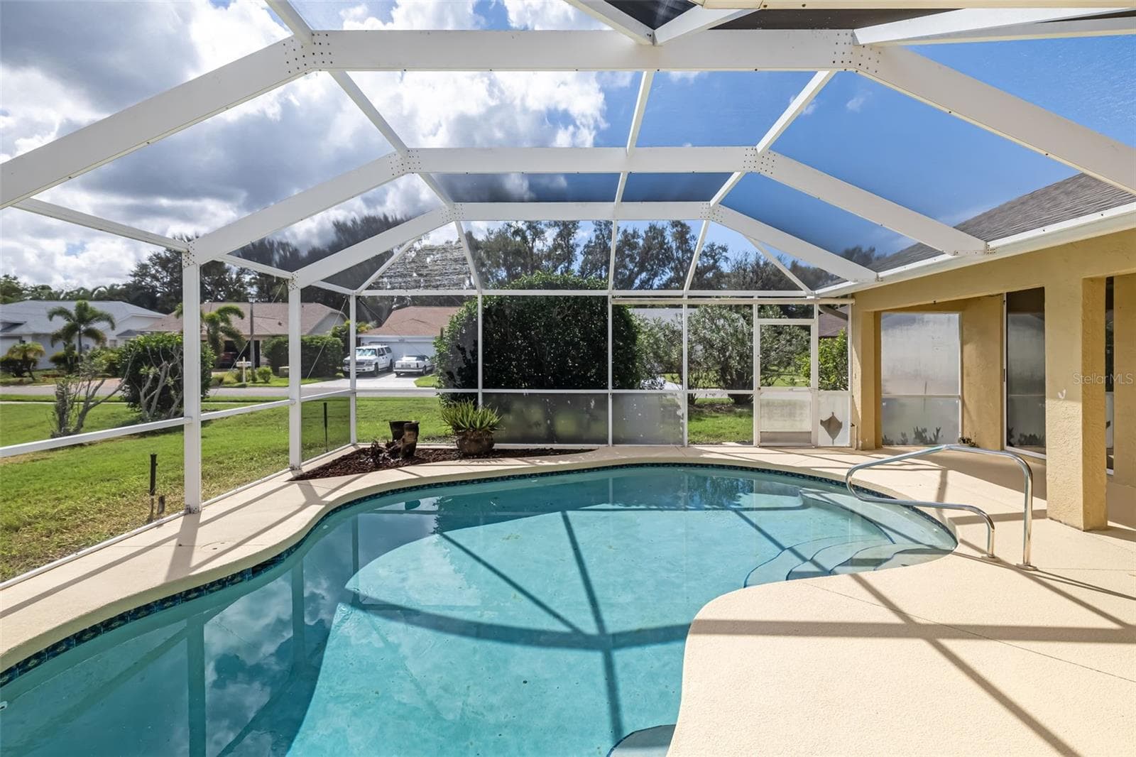 Single Family Residence at 9678 KNIGHTSBRIDGE CIR, SARASOTA, photo 41 of 57