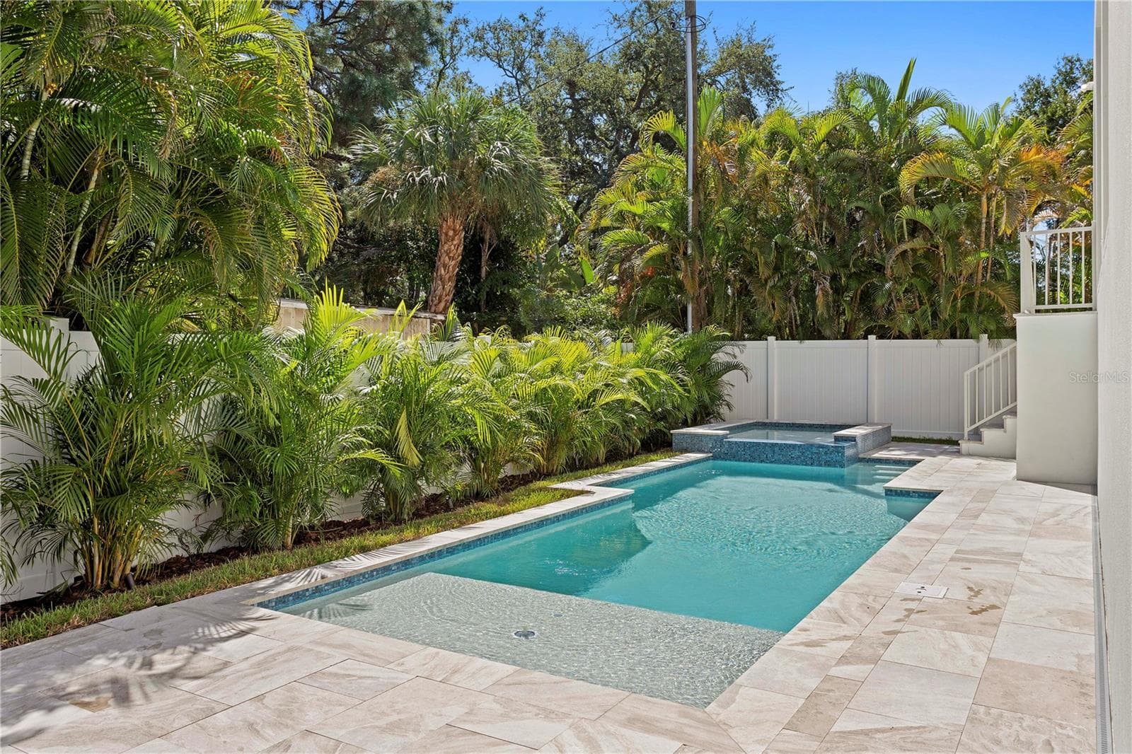 Outdoor oasis - 5008 W DICKENS AVE, TAMPA