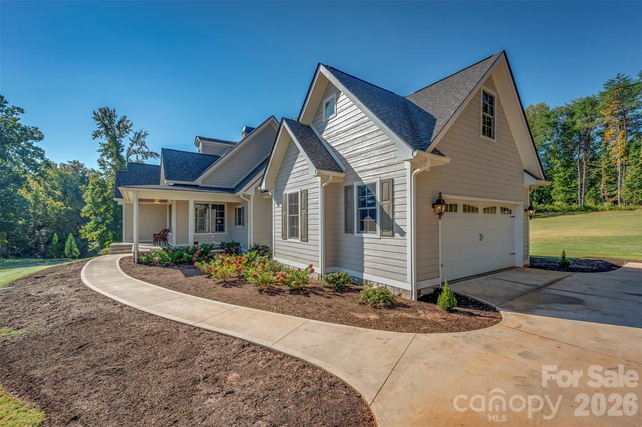 Single Family Residence at 67 Taddington Circle, Columbus, photo 7 of 33