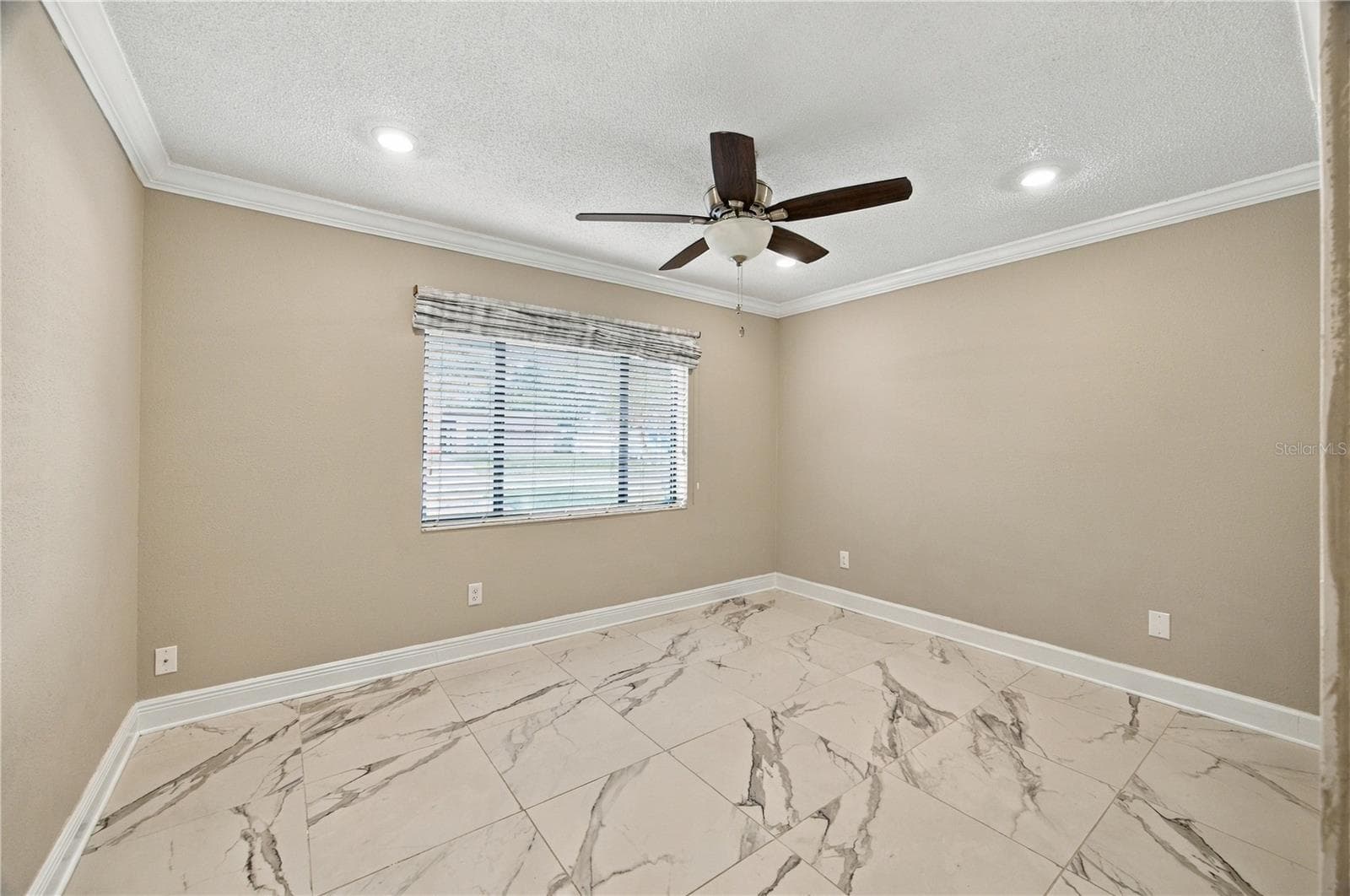 Single Family Residence at 3628 COPPERTREE CIR, BRANDON, photo 21 of 45
