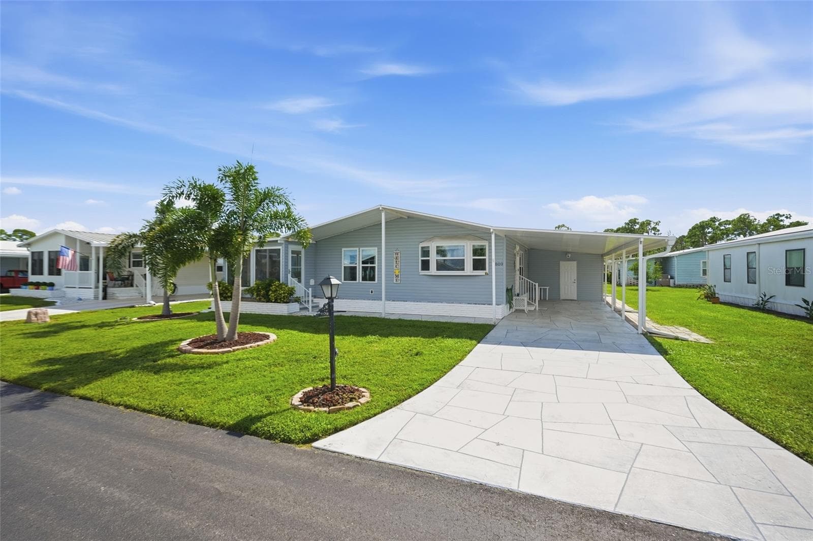 809 VILLA DEL SOL DR